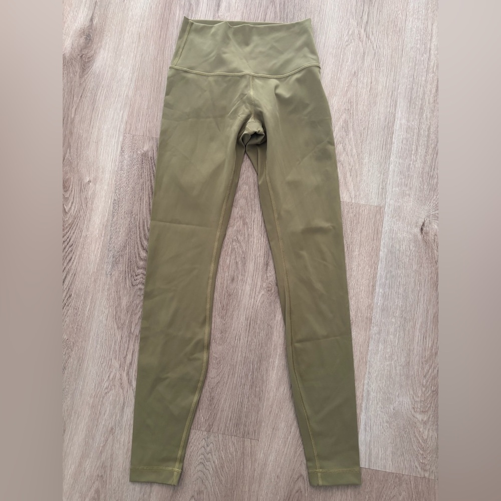 Lululemon Athletica Leggings size 4